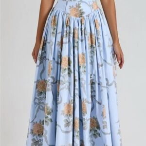 Chic Pastel Floral Maxi Skirt